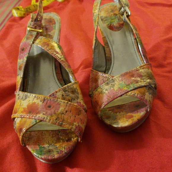 Floral sandals - Picture 4 of 7
